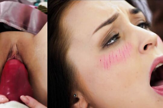 Красивые анимешницы активно киски дрочат